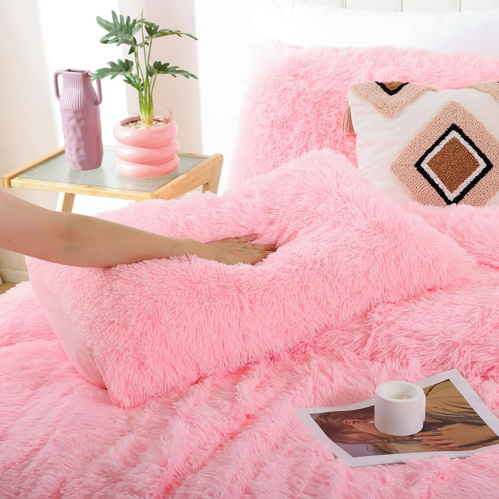 Fluffy Queen Comforter Set, Faux Fur Pink Comforter Set Queen Size, Luxury Fuzzy Bedding Set, Soft Shaggy Bed Set Pink for All Season, 3 Pieces - 1 Comforter & 2 Pillowcases